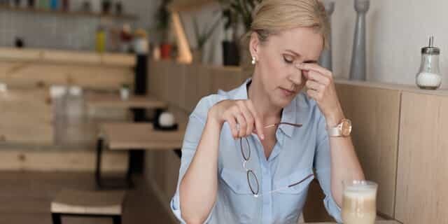 13 Ways to Stop Overthinking Your Relationship