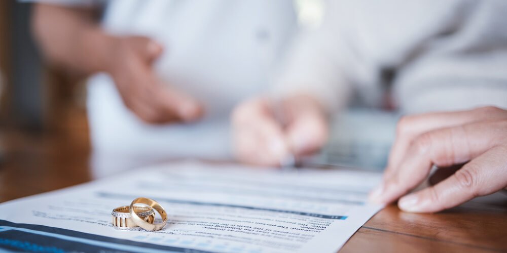 Handling Divorce with a Non-Citizen Spouse: Immigration and Legal Complications in New Jersey